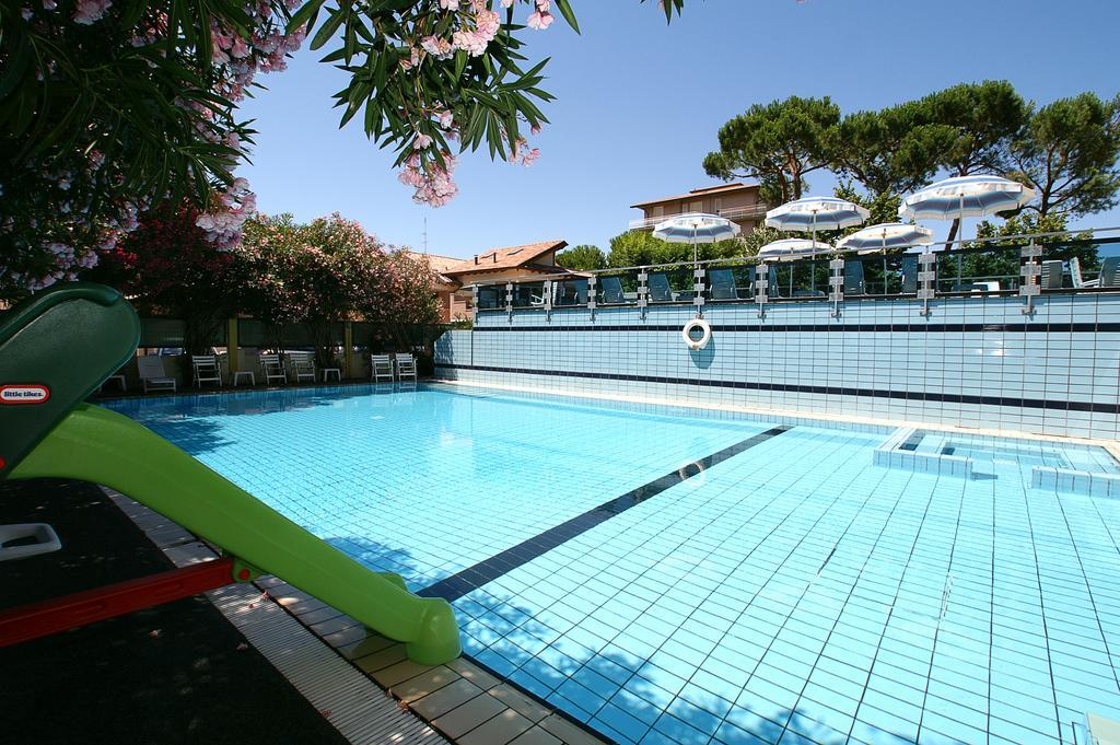 Hotel Antares Cervia Zewnętrze zdjęcie